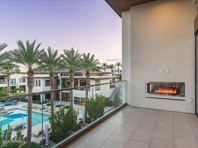 6587 N PALMERAIE Boulevard 3004, Paradise Valley, AZ 85253