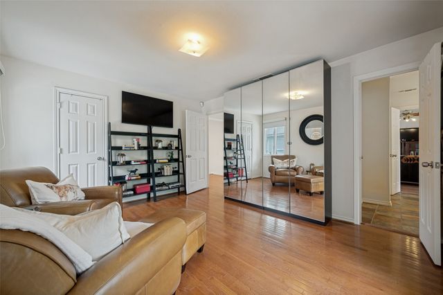 4900 Victor Street, Dallas, TX 75214