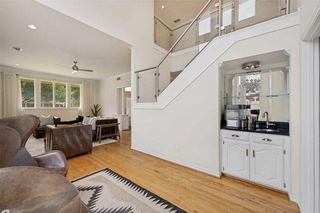 4900 Victor Street, Dallas, TX 75214