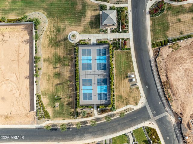 2523 E BLUE SAGE Road 106, Gilbert, AZ 85297