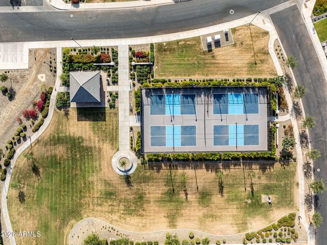 2523 E BLUE SAGE Road 106, Gilbert, AZ 85297