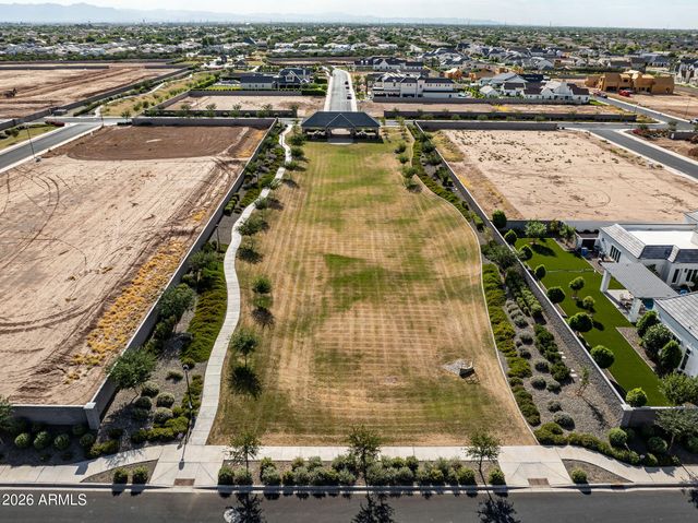 2523 E BLUE SAGE Road 106, Gilbert, AZ 85297