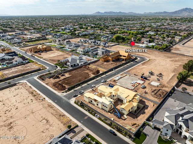 2523 E BLUE SAGE Road 106, Gilbert, AZ 85297