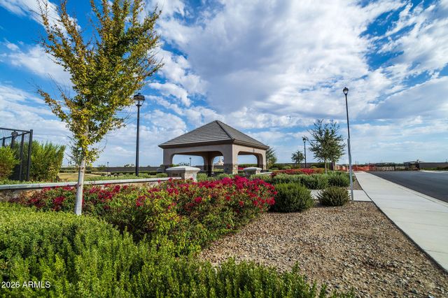 2523 E BLUE SAGE Road 106, Gilbert, AZ 85297