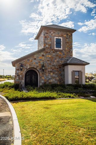 2523 E BLUE SAGE Road 106, Gilbert, AZ 85297