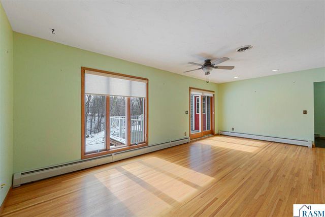 266 Cliff Drive, North Mankato, MN 56003