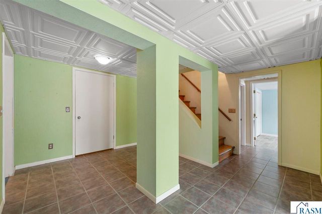 266 Cliff Drive, North Mankato, MN 56003