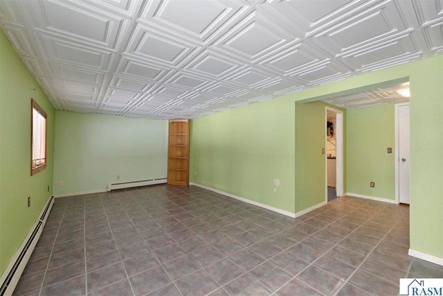 266 Cliff Drive, North Mankato, MN 56003