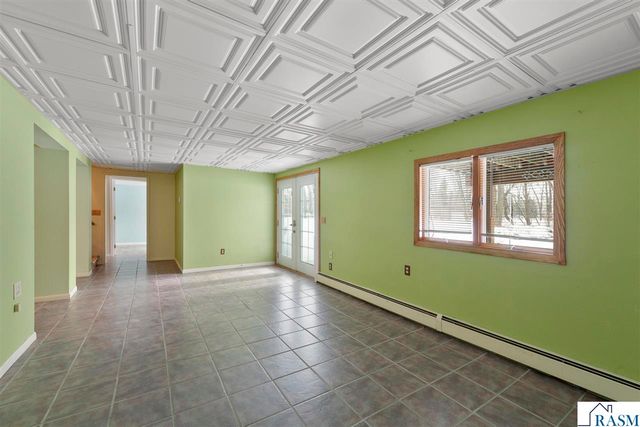 266 Cliff Drive, North Mankato, MN 56003