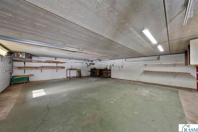 266 Cliff Drive, North Mankato, MN 56003