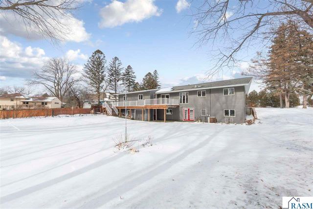 266 Cliff Drive, North Mankato, MN 56003