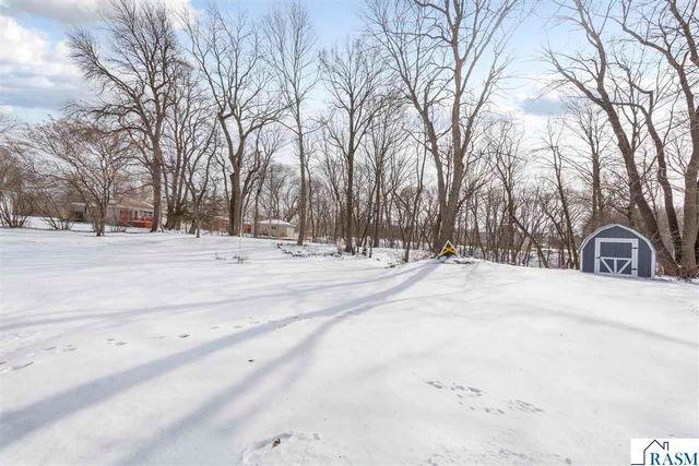 266 Cliff Drive, North Mankato, MN 56003