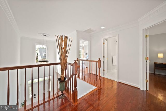 42080 PORCH LIGHT DR, Aldie, VA 20105