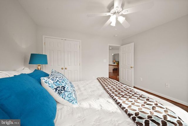 42080 PORCH LIGHT DR, Aldie, VA 20105