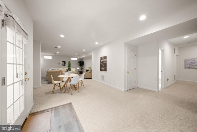 42080 PORCH LIGHT DR, Aldie, VA 20105