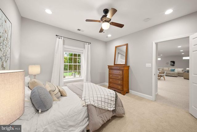 42080 PORCH LIGHT DR, Aldie, VA 20105