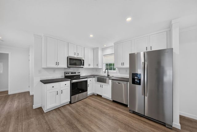 111 Old Brookline Rd Unit 2, Milford, NH 03055