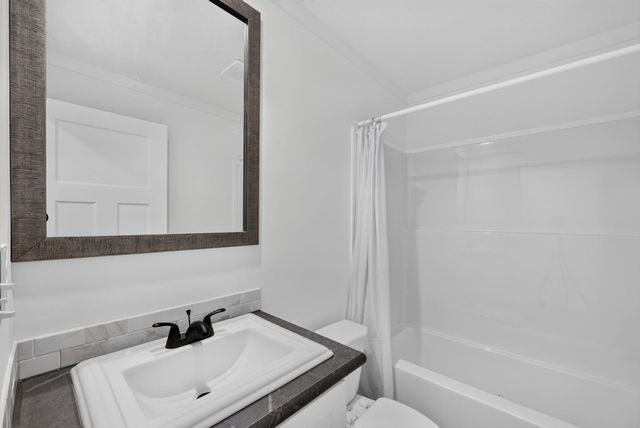 111 Old Brookline Rd Unit 2, Milford, NH 03055