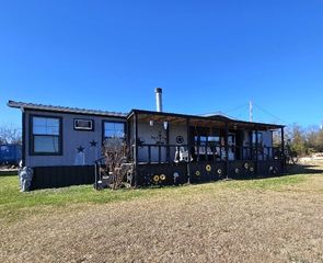 118 Lottie Avenue, Itasca, TX 76055