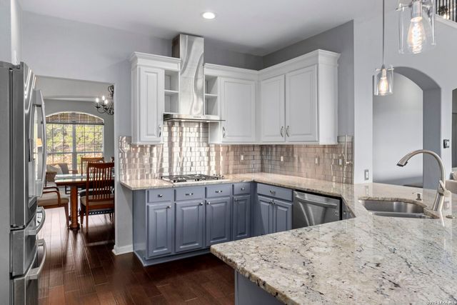 23554 Seven Winds, San Antonio, TX 78258