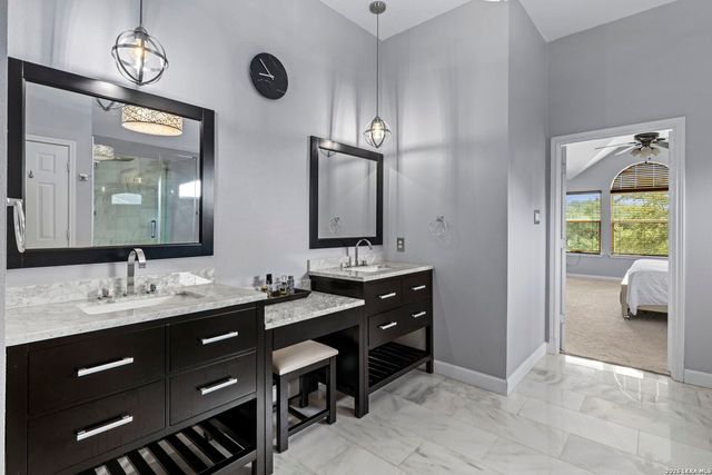 23554 Seven Winds, San Antonio, TX 78258