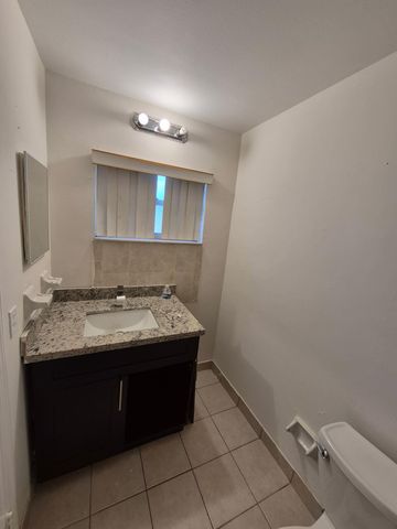 3198 49th Lane S, Lake Worth, FL 33461