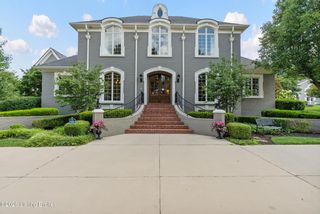 12007 Hunting Crest Dr, Prospect, KY 40059