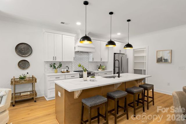 1800 Vinton Street, Charlotte, NC 28216