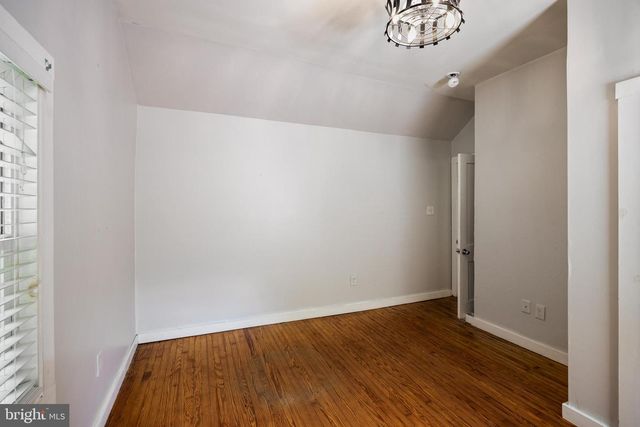 33 OREGON AVE, Mount Laurel, NJ 08054