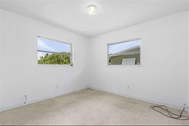 213 SE 47th ST, Cape Coral, FL 33904