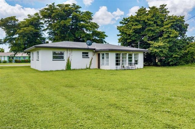 213 SE 47th ST, Cape Coral, FL 33904