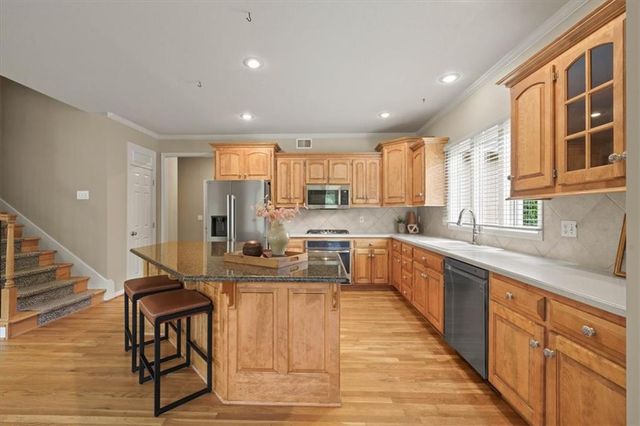 8426 Haven Street, Lenexa, KS 66219