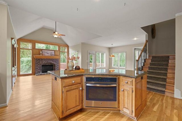 8426 Haven Street, Lenexa, KS 66219