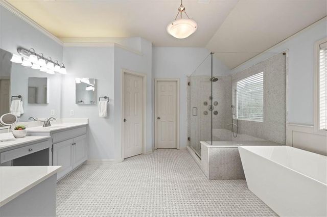 8426 Haven Street, Lenexa, KS 66219