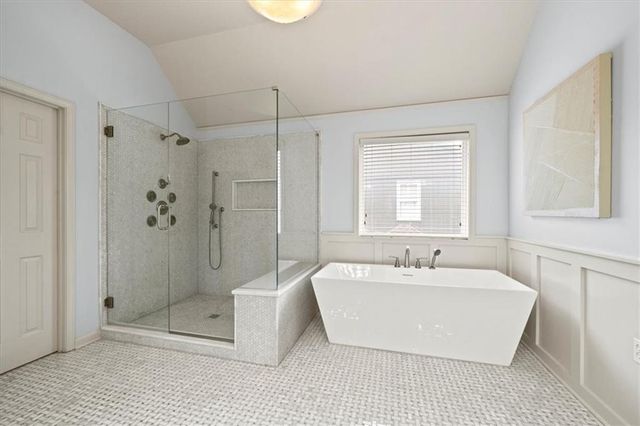 8426 Haven Street, Lenexa, KS 66219