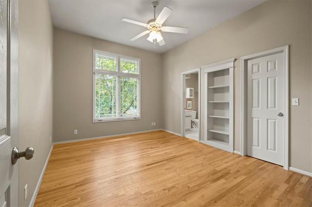 8426 Haven Street, Lenexa, KS 66219