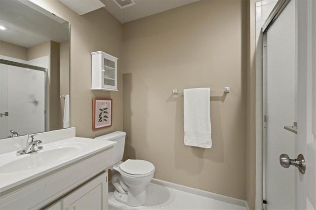 8426 Haven Street, Lenexa, KS 66219