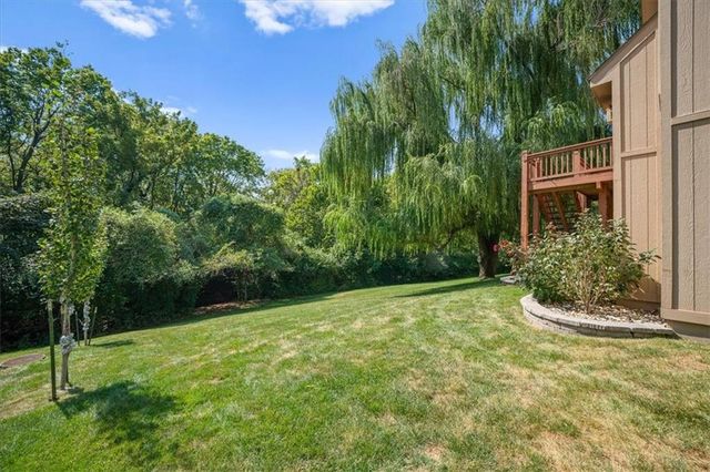 8426 Haven Street, Lenexa, KS 66219