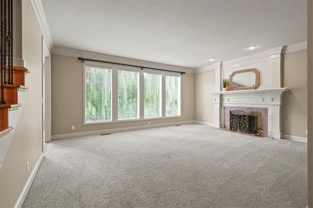 8426 Haven Street, Lenexa, KS 66219