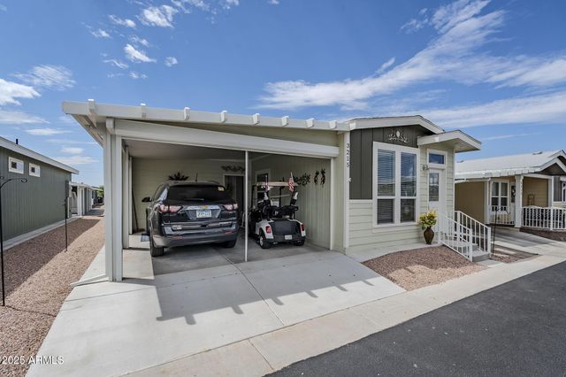 650 N Hawes Road 3215, Mesa, AZ 85207