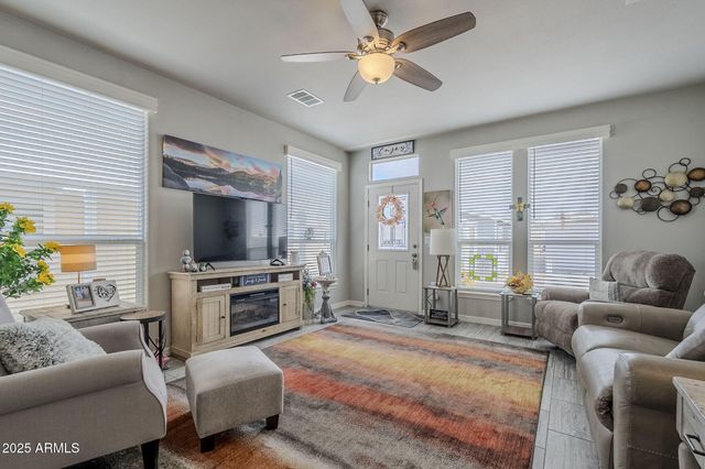 650 N Hawes Road 3215, Mesa, AZ 85207