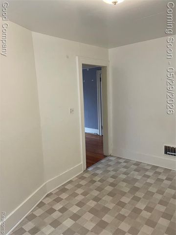 212 Ardmore Drive, Ferndale, MI 48220