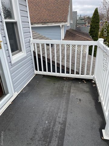 212 Ardmore Drive, Ferndale, MI 48220