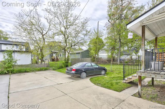 212 Ardmore Drive, Ferndale, MI 48220
