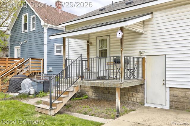 212 Ardmore Drive, Ferndale, MI 48220