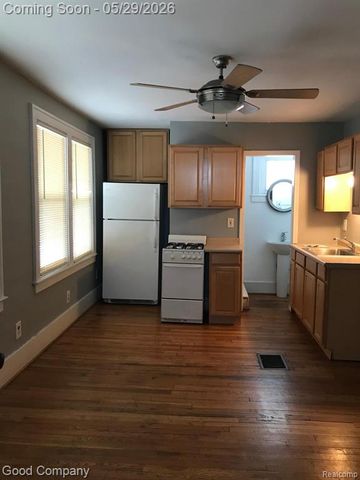 212 Ardmore Drive, Ferndale, MI 48220
