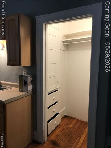 212 Ardmore Drive, Ferndale, MI 48220