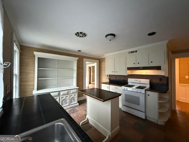 952 Wayside Street NW, Cornelia, GA 30531