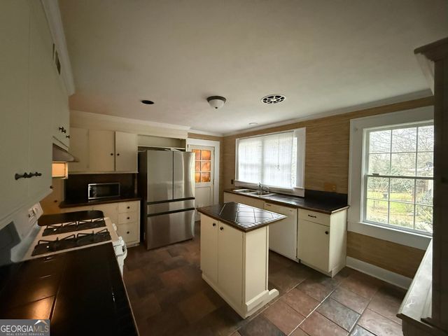 952 Wayside Street NW, Cornelia, GA 30531