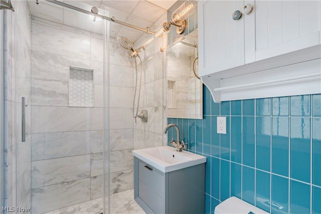 30223 Chatham Point Drive, Bay Village, OH 44140